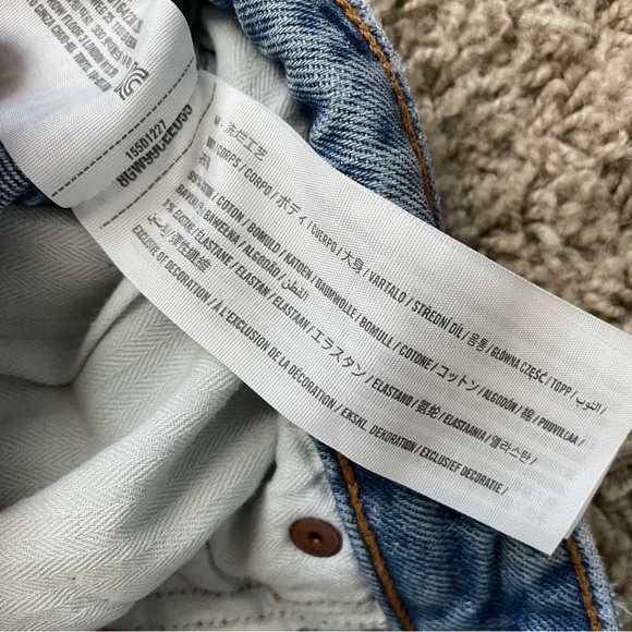 Abercrombie & FItch High Rise 90s Relaxed Jean Curve Love med wash size 8 SHORT - Picture 8 of 14